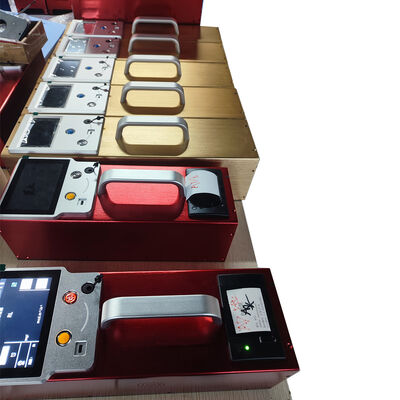 Temperatura otoczenia od minus 15 do plus 60 stopni Miernik retrorefleksyjny z 16G pamięci masowej obsługujący oceny współczynnika jasności retrorefleksyjnej