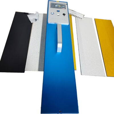 Miernik retroreflektorowy o wymiarach 700 mm x 135 mm x 115 mm, objętość całkowita, kąt padania 8876 stopni, pamięć danych 16G na ponad 200000 danych testowych