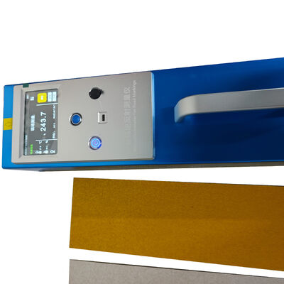 Przenośny przyrząd z 16 GB przestrzeni dyskowej, posiadający pojemność ponad 200 000 danych testowych i kompaktowe wymiary 700 mm x 135 mm x 115 mm